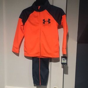Under Armor track suit -2 piece - Boys 4 youth